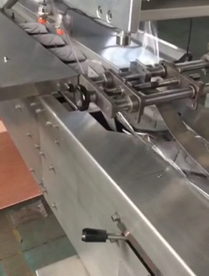 High Speed Lollipop Packing Machine , Good Sealing Performance Cookie Packaging Machine